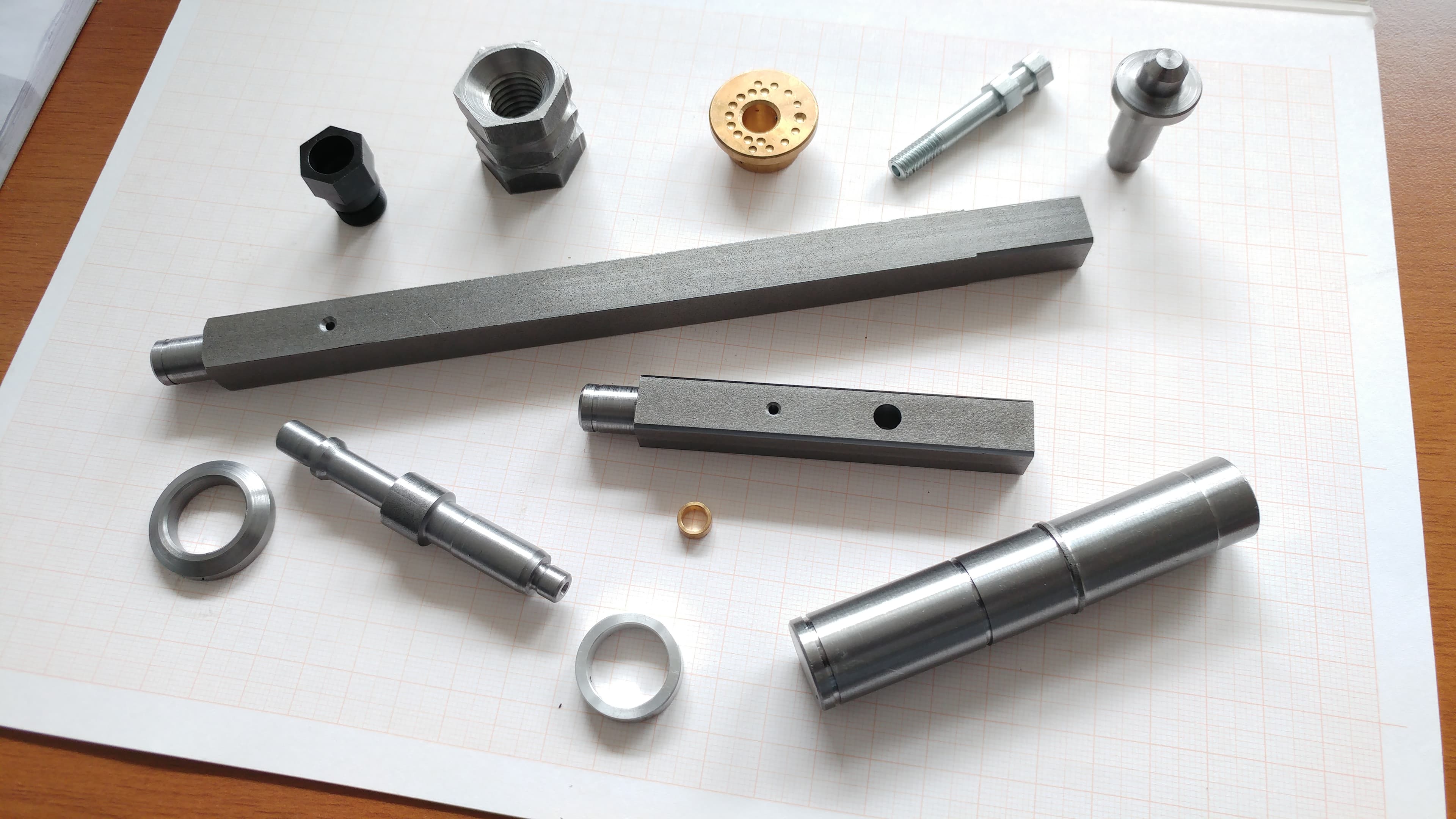 Struženje iz različnih oblik surovega materiala