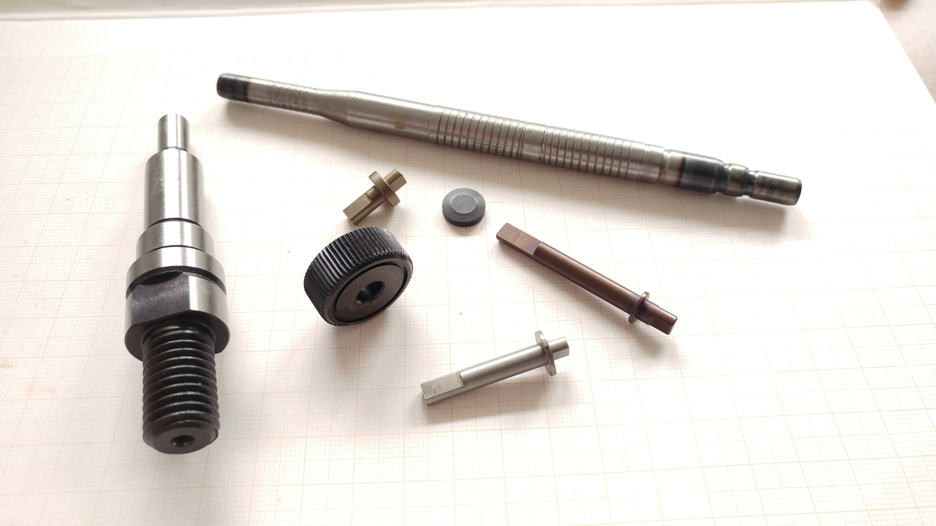 Toplotna obdelava – karbonitracija, cementacija, induktivno kaljenje